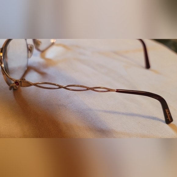 VINTAGE SALVATORE FERRAGAMO GOLDEN METAL EYEGLASSES FRAMES PINK DIAMOND W/ Case - Picture 4 of 16